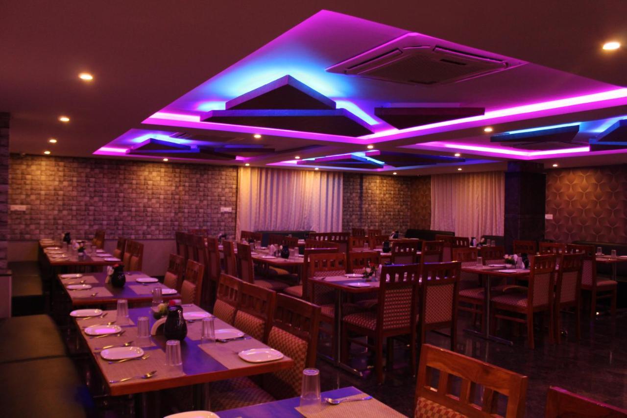 Golden Pride Hotel 카나카푸라 외부 사진